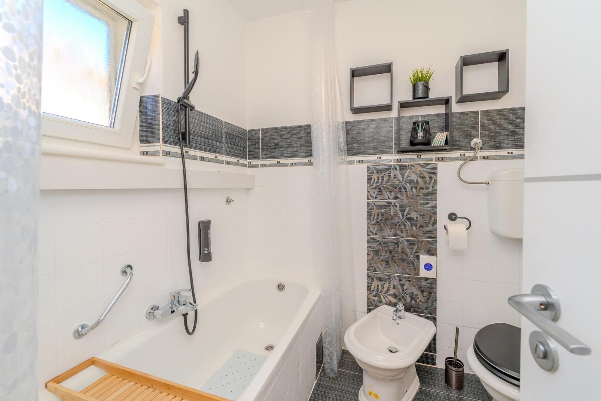 Villa B&D Zadar For The Complete Pleasure Of Vacation !Heated! Private Pool! Green Oasis In The Center Of Zadar, 100M From The Sea Dış mekan fotoğraf