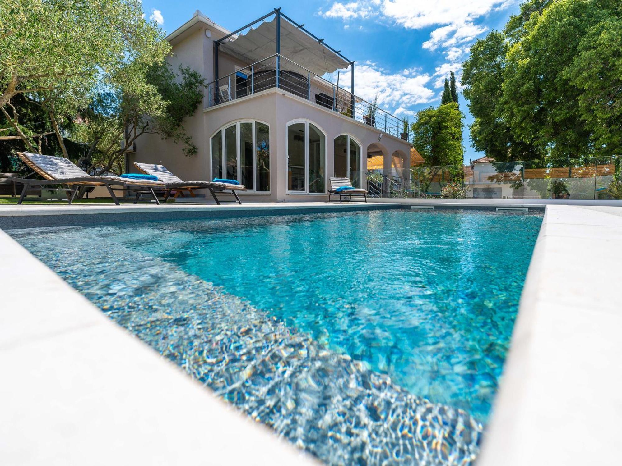 Villa B&D Zadar For The Complete Pleasure Of Vacation !Heated! Private Pool! Green Oasis In The Center Of Zadar, 100M From The Sea Dış mekan fotoğraf