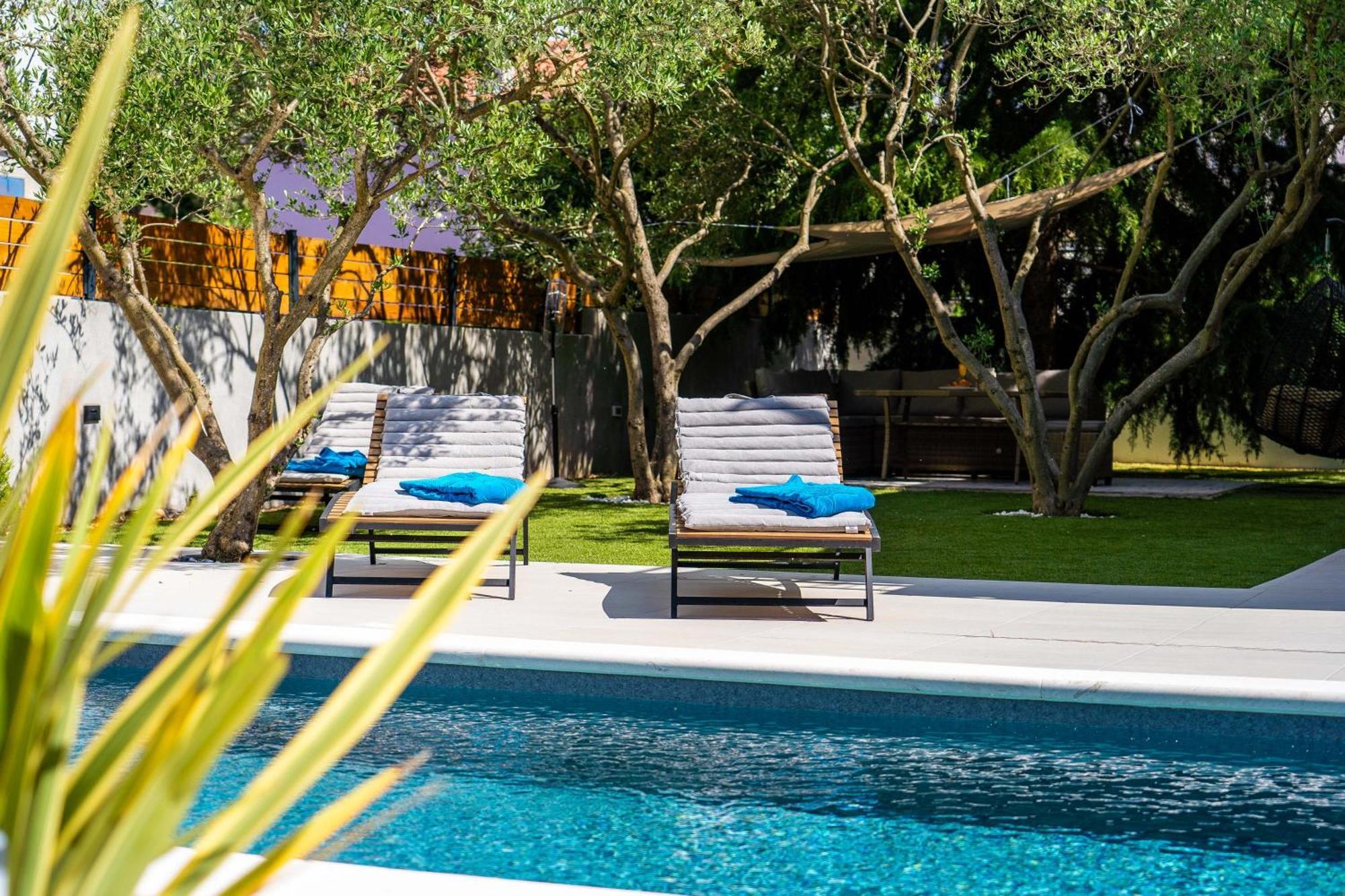 Villa B&D Zadar For The Complete Pleasure Of Vacation !Heated! Private Pool! Green Oasis In The Center Of Zadar, 100M From The Sea Dış mekan fotoğraf